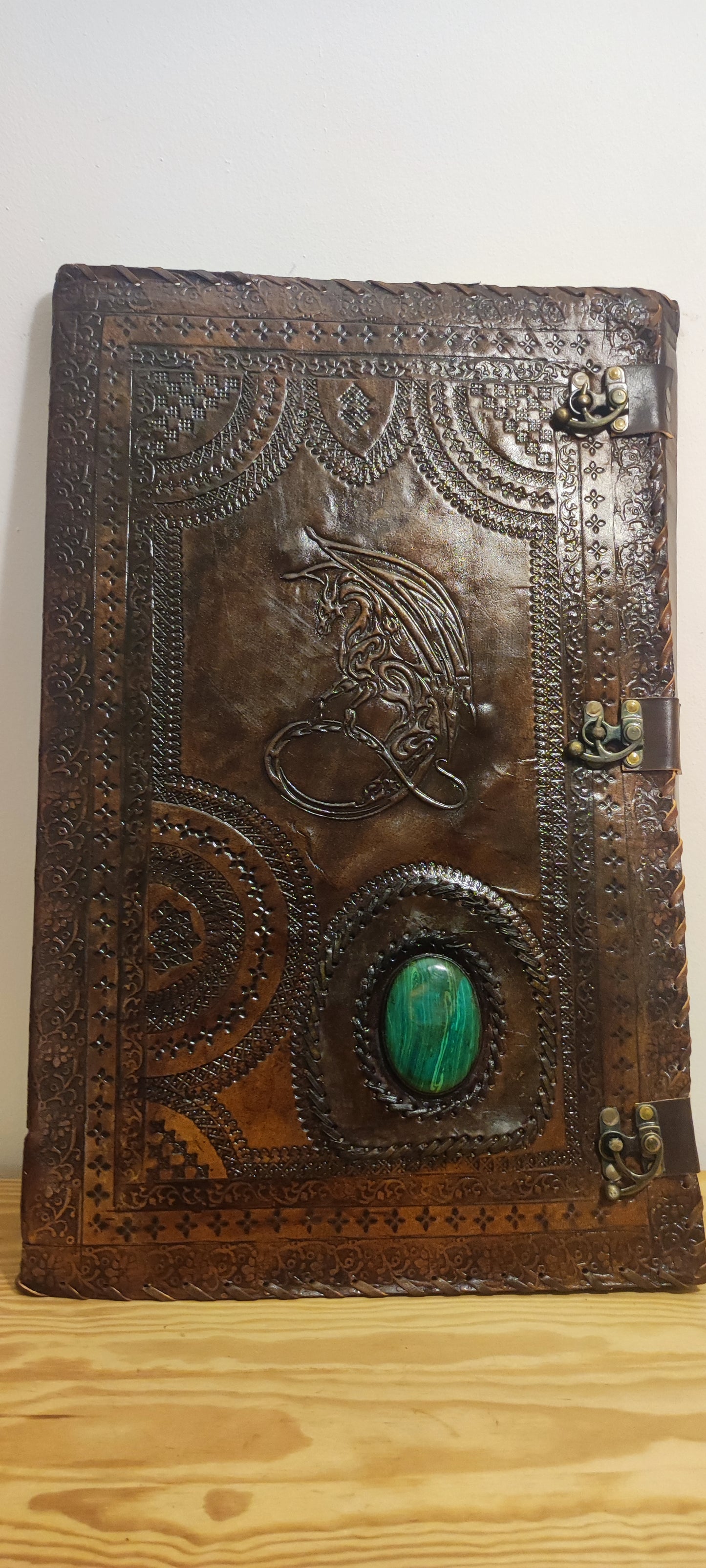 CARNET DE NOTES UNIQUE ET MAGNIFIQUEMENT FABRIQUÉ À LA MAIN