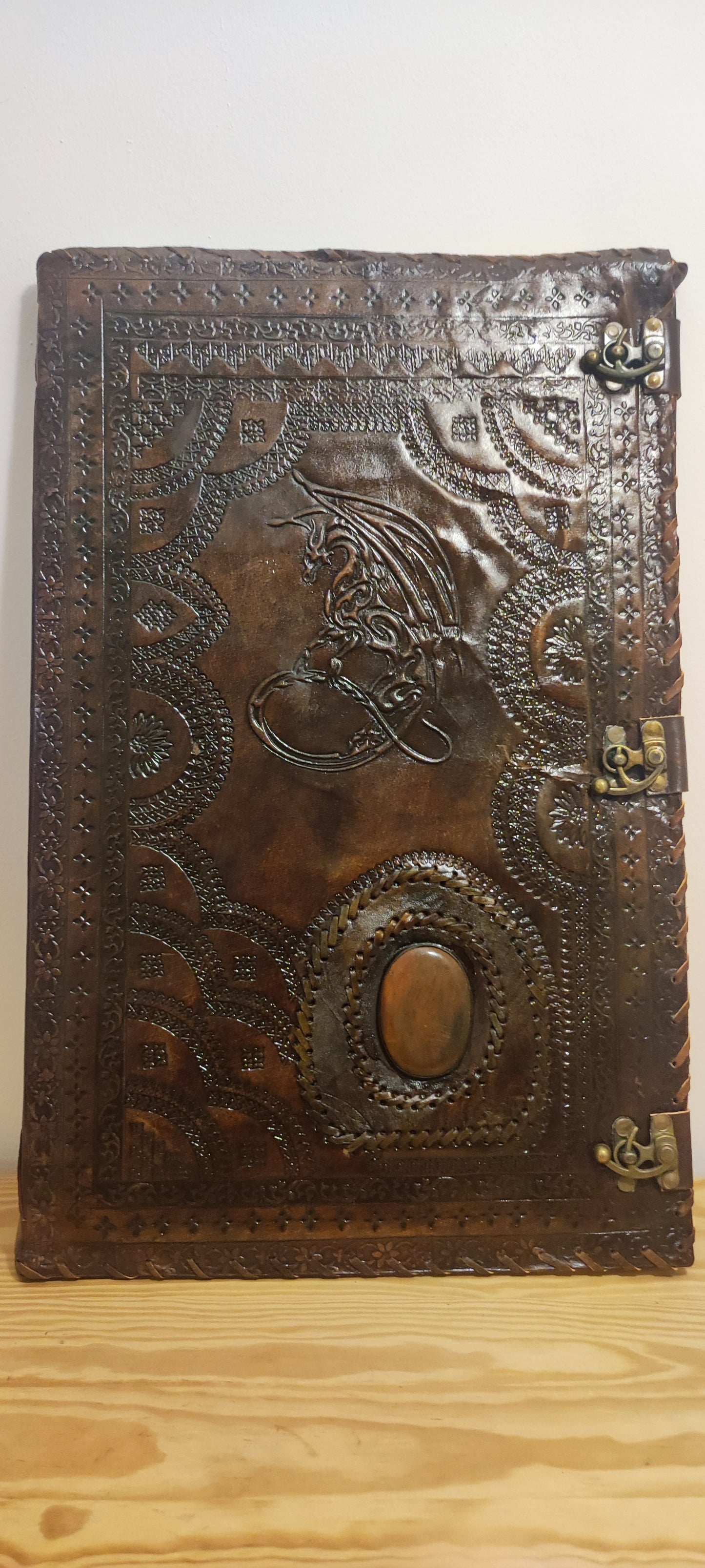 CARNET DE NOTES UNIQUE ET MAGNIFIQUEMENT FABRIQUÉ À LA MAIN