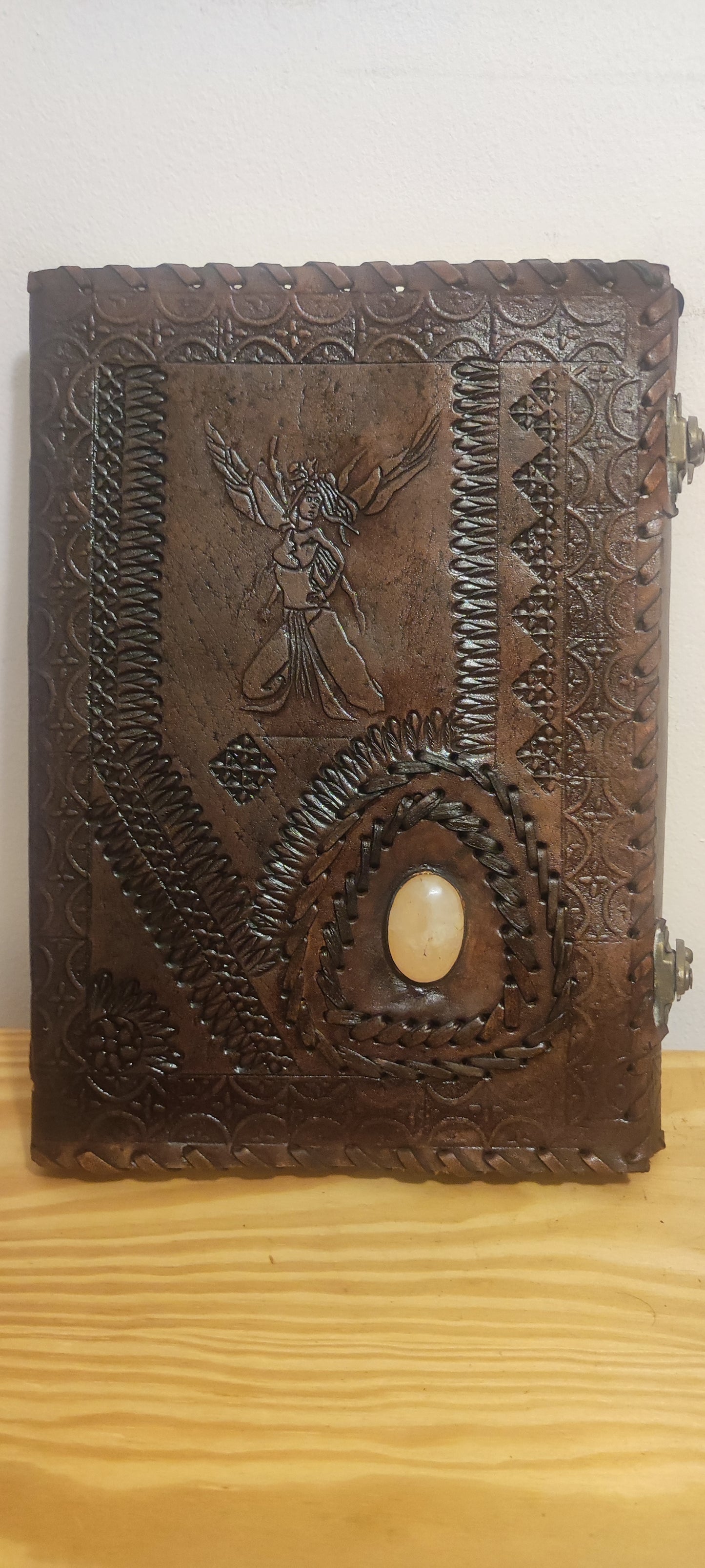 CARNET DE NOTES UNIQUE ET MAGNIFIQUEMENT FABRIQUÉ À LA MAIN