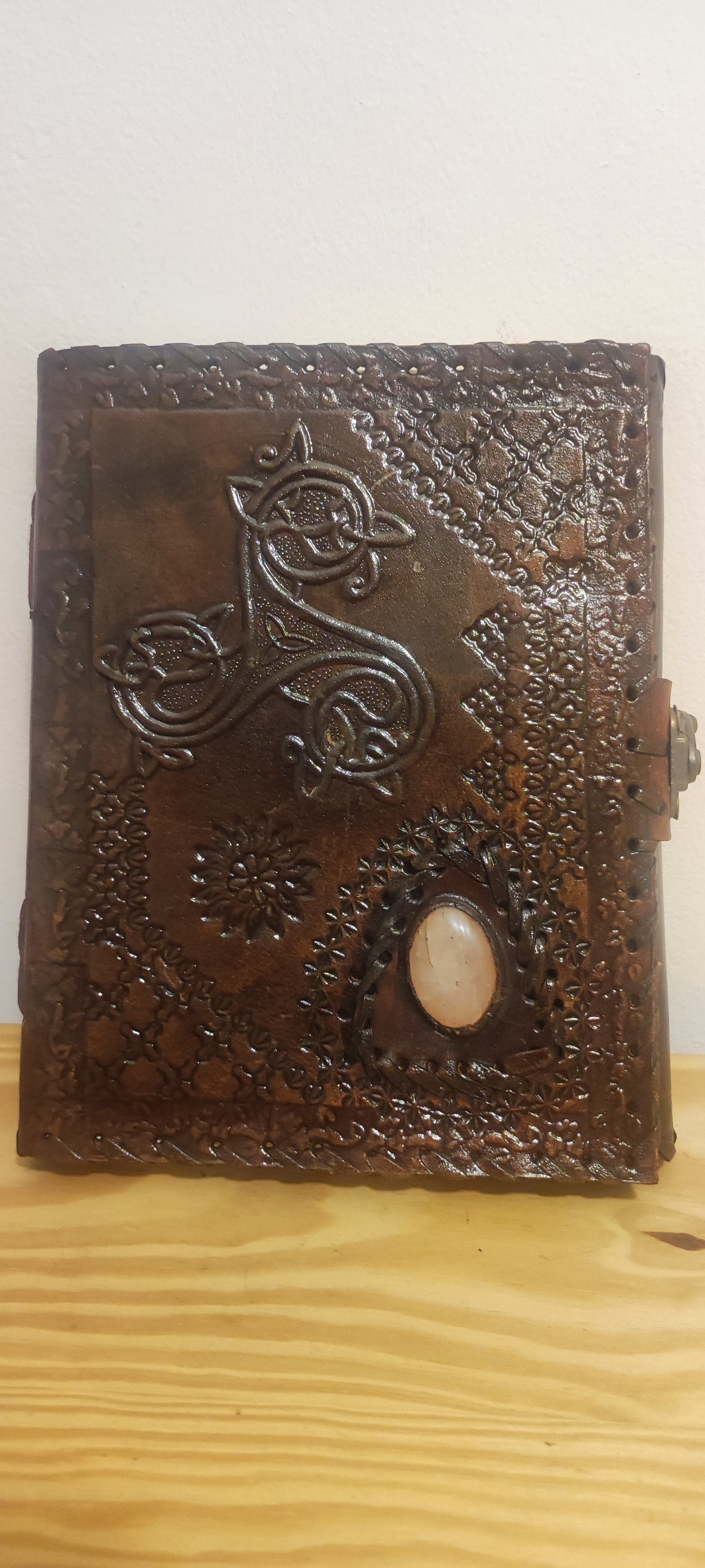 CARNET DE NOTES UNIQUE ET MAGNIFIQUEMENT FABRIQUÉ À LA MAIN