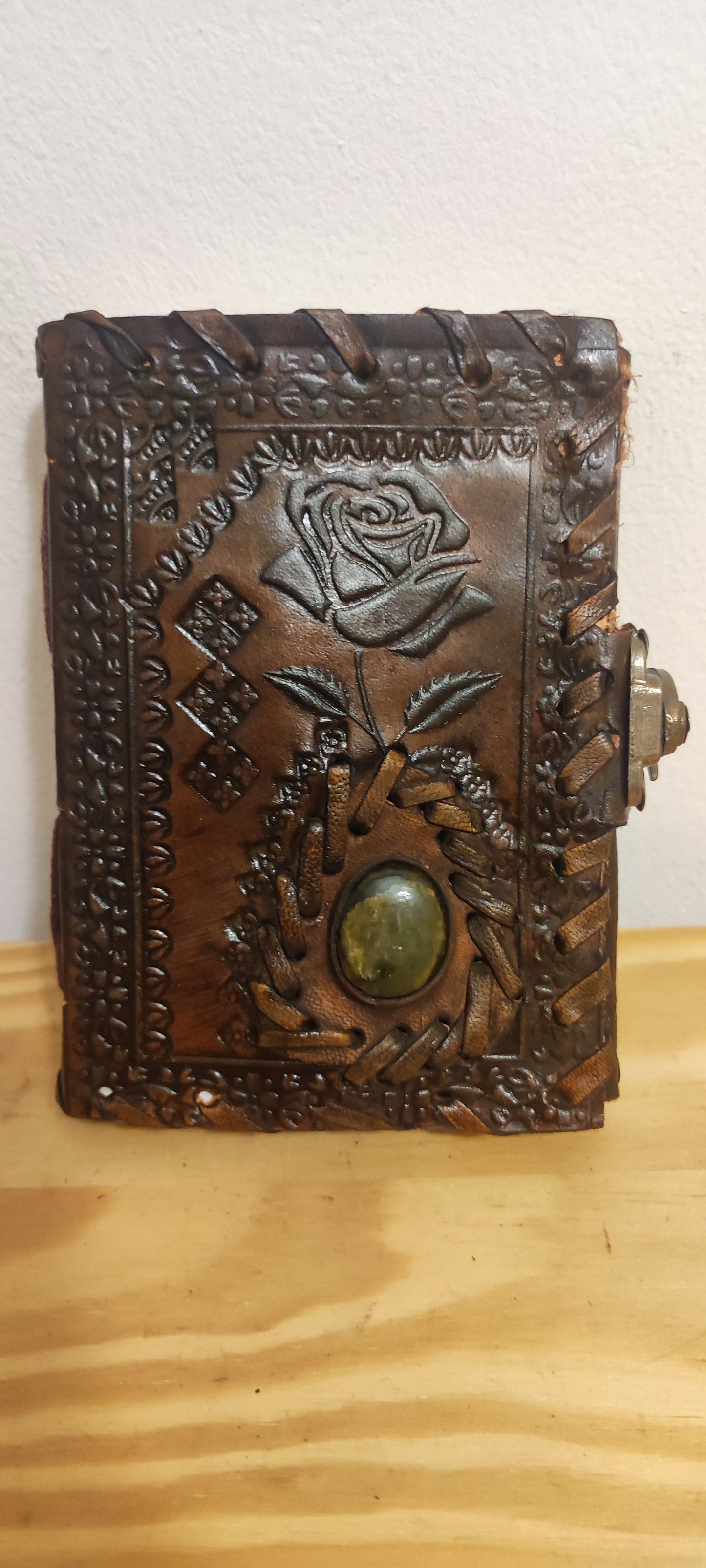 CARNET DE NOTES UNIQUE ET MAGNIFIQUEMENT FABRIQUÉ À LA MAIN