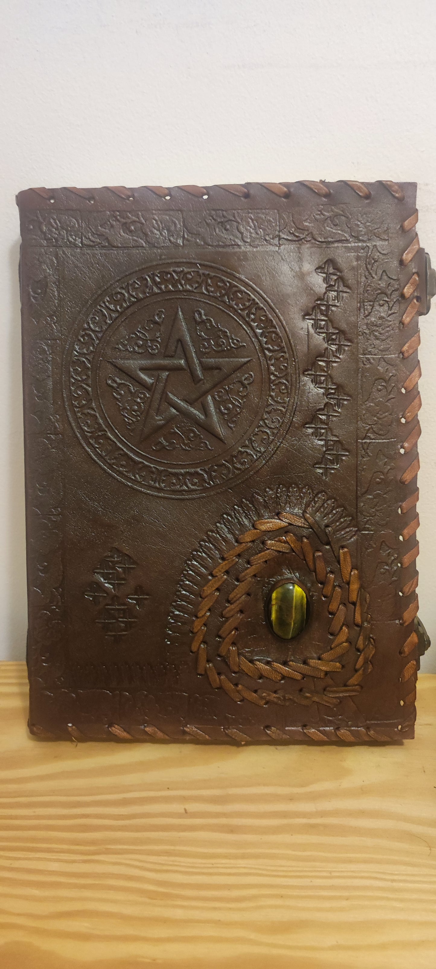 CARNET DE NOTES UNIQUE ET MAGNIFIQUEMENT FABRIQUÉ À LA MAIN